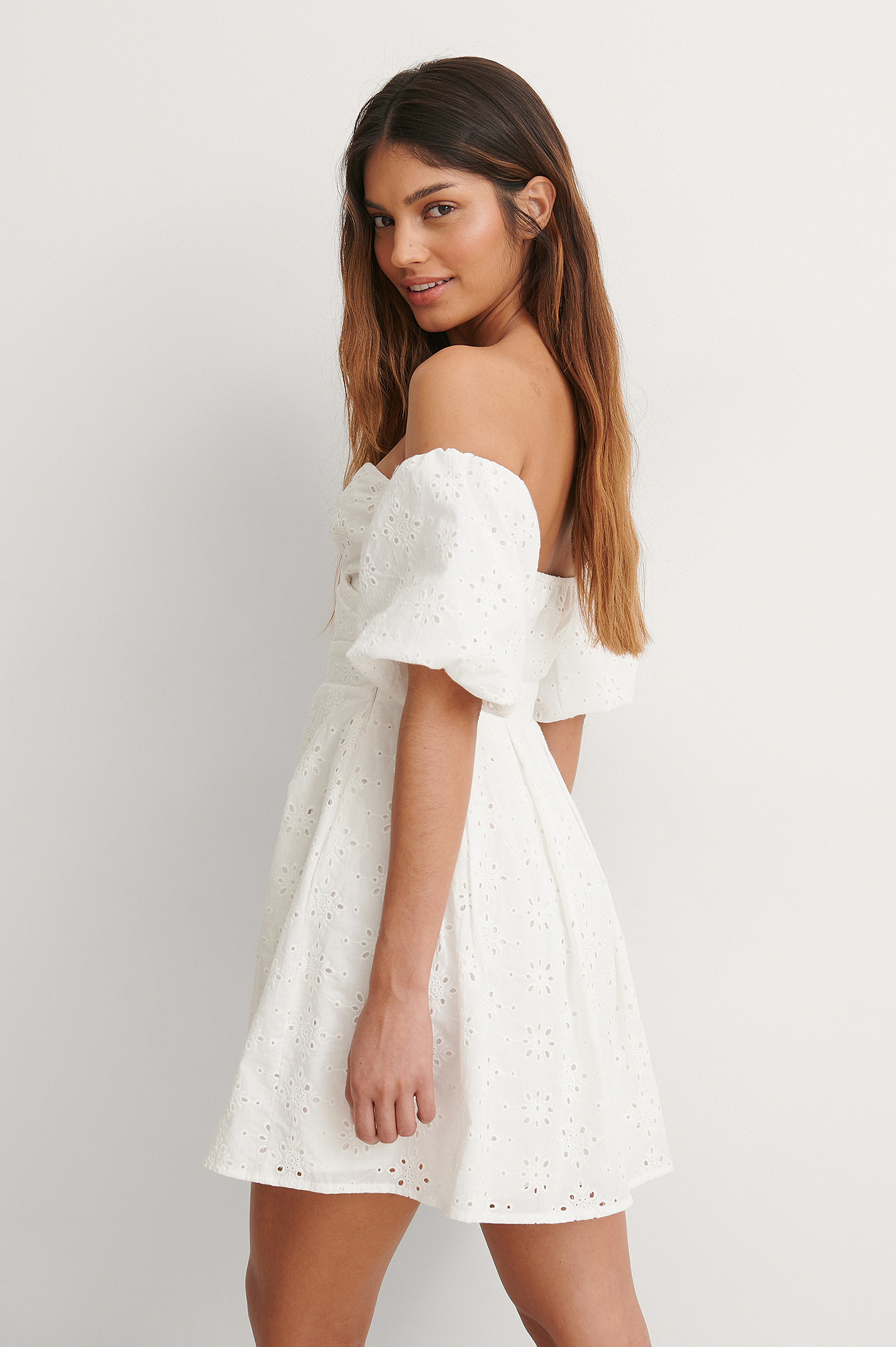 Embroidered Mini Dress White | na-kd.com